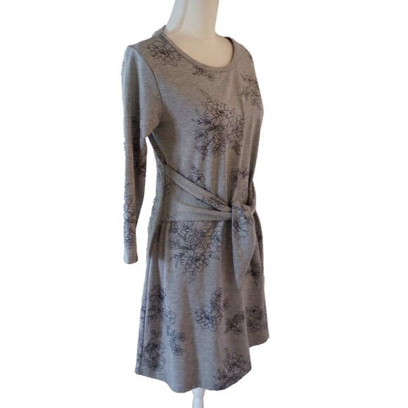 Olive + Oak Tie Waist Knit Dress Gray Black Floral Petite Medium Casual Cozy - Picture 2 of 7